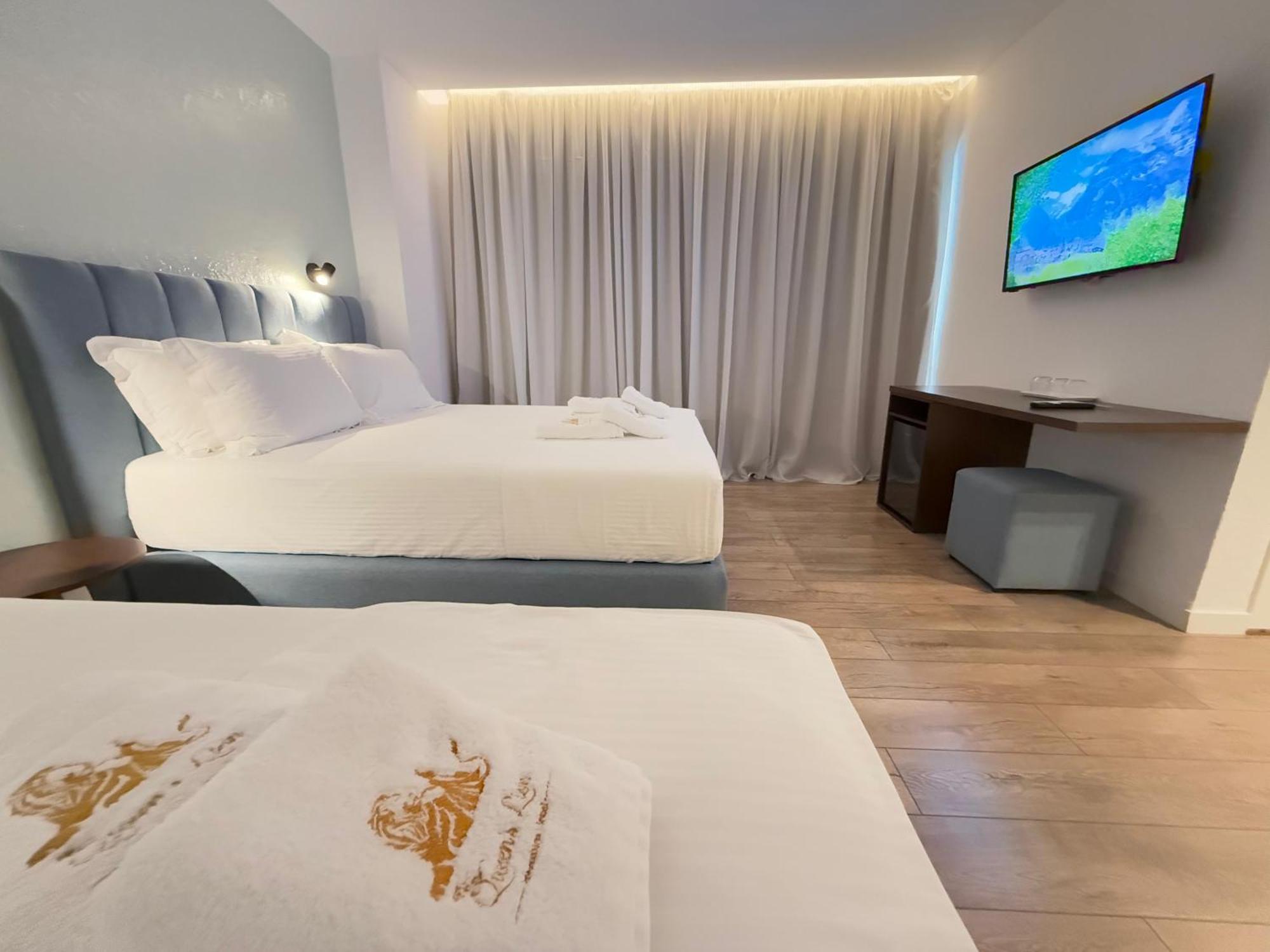 The Queen'S Lion Premium Hotel Sarande Exterior photo